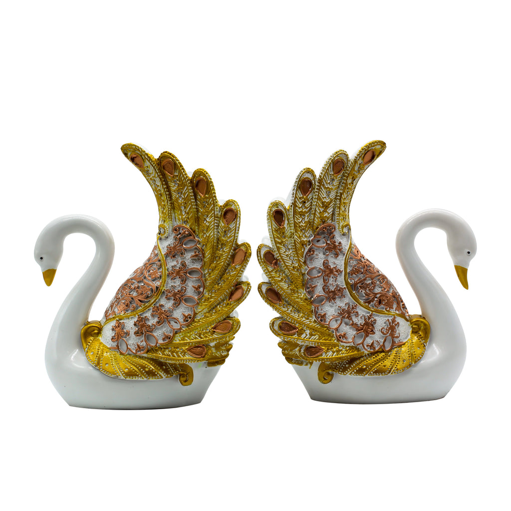 Modern White and Gold Crane Couple Statue ? Elegant Resin Figurine with Textured Wings, Nordic Style Animal Sculpture for Home Decor, Living Room, or Wedding Anniversary Gift