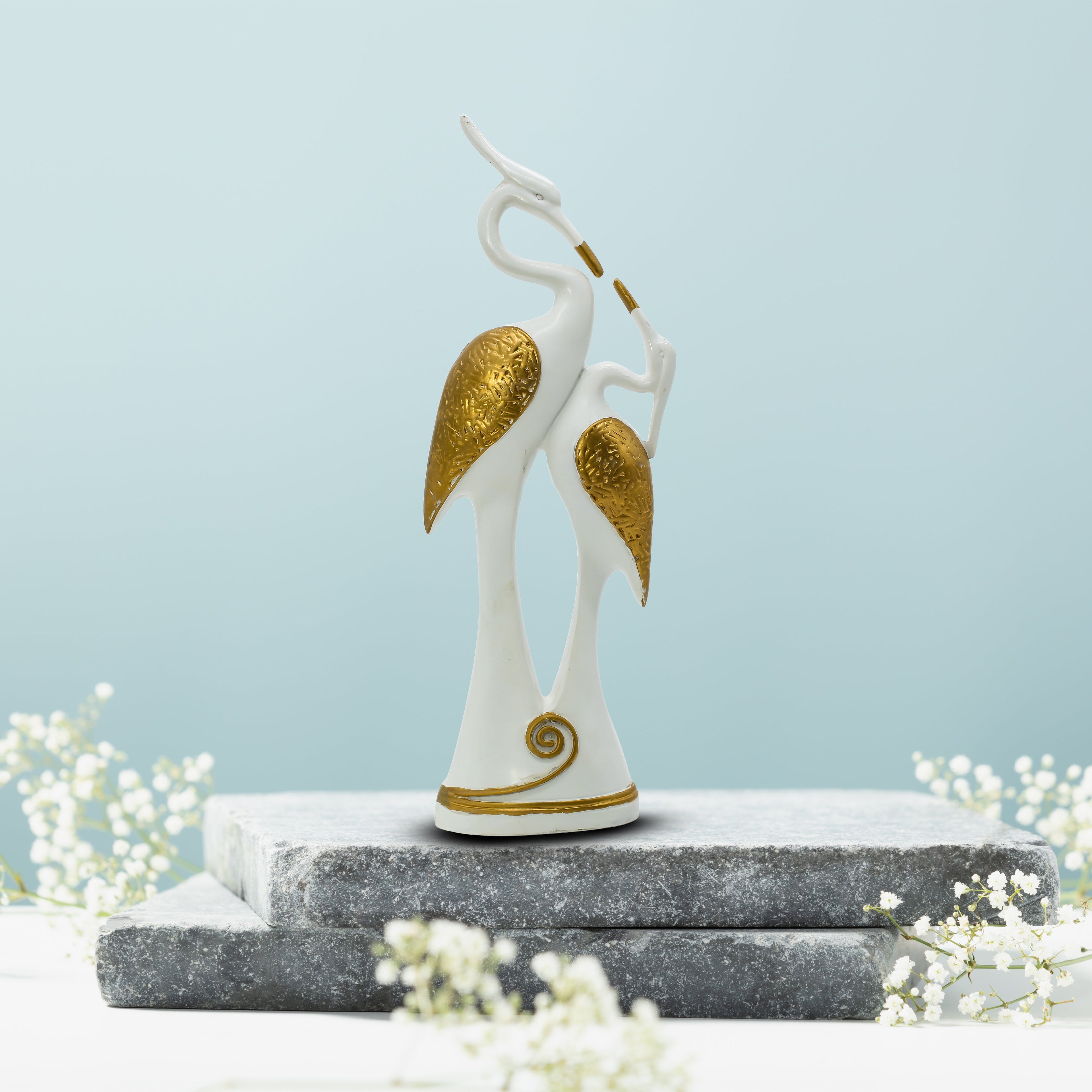 Modern White and Gold Crane Couple Statue ? Elegant Resin Figurine with Textured Wings, Nordic Style Animal Sculpture for Home Decor, Living Room, or Wedding Anniversary Gift