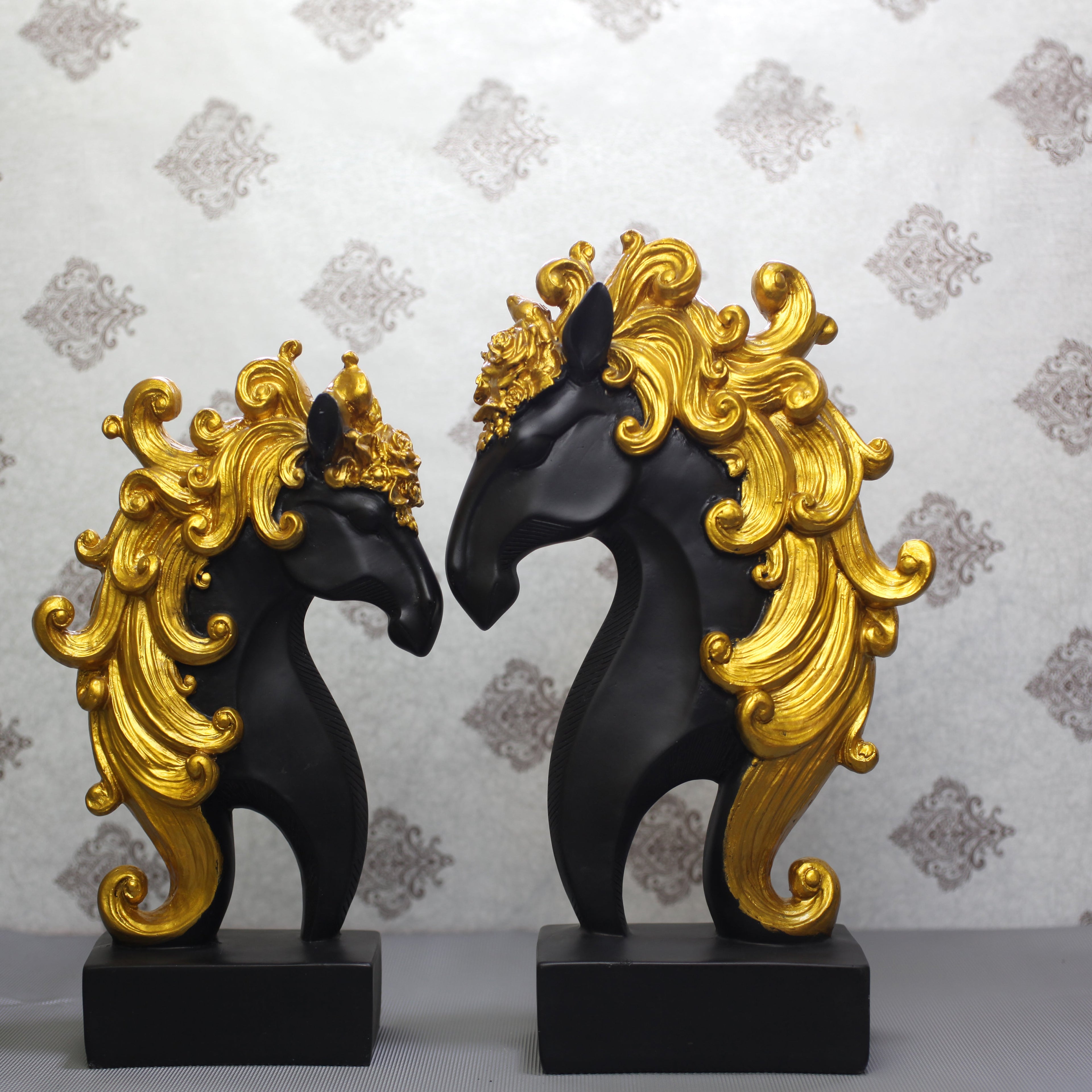 Luxury Black & Gold Horse Head Showpiece Set of 2 for Home Dcor | Royal Polyresin Horse Figurines | Tabletop Decorative Statues for Living Room, Office & Premium Gift