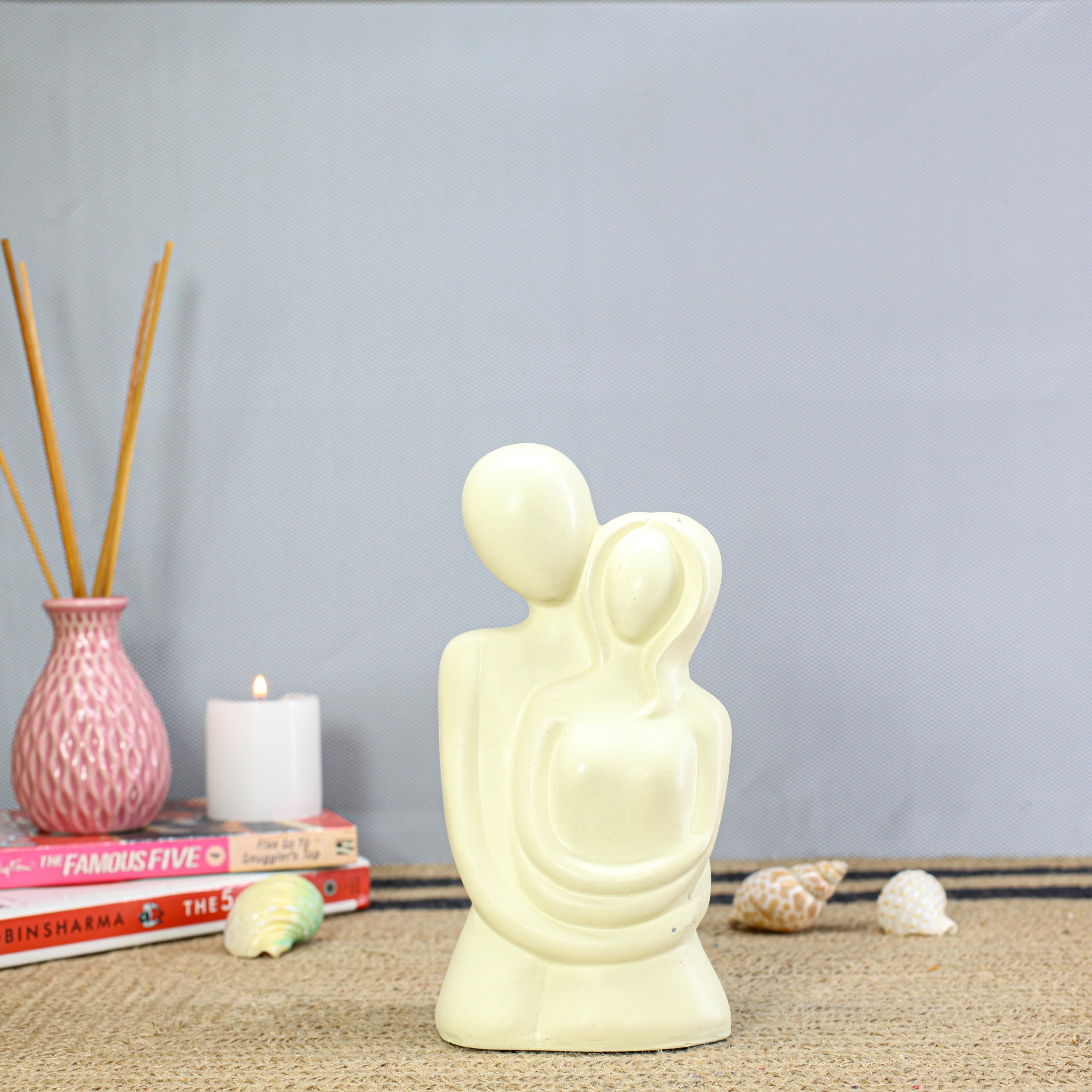 Abstract Couple Sculpture, Romantic Love Statue, Modern Minimalist Couple Figurine, Wedding Anniversary Gift, Home Decor Showpiece for Living Room
