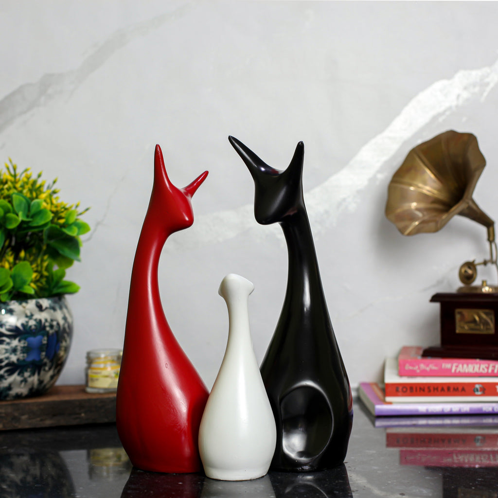 Deer Family Figurines Set of 3, Modern Ceramic Reindeer Statue, Minimalist Animal Home Decor for Living Room Shelf & Tabletop