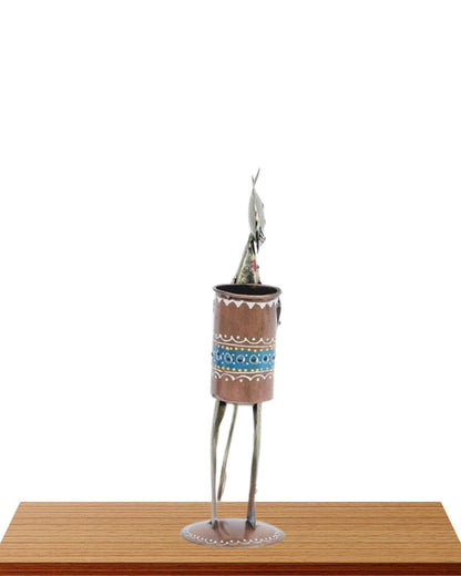 Iron Cat holding a Pen Holder Showpiece for Home decor,