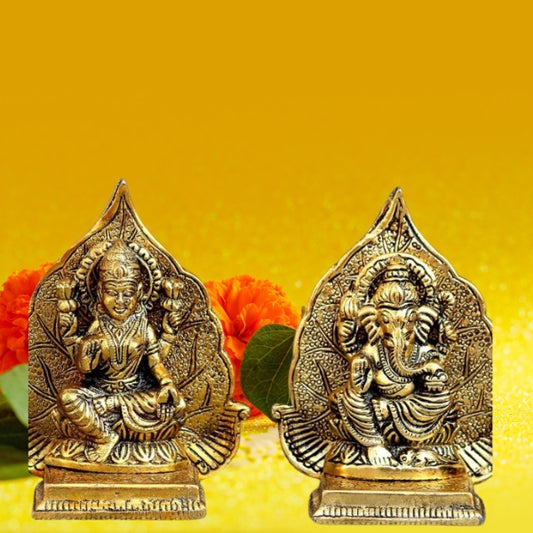 Lord Lakshmi Ganesha On Stand Decorative Showpiece.